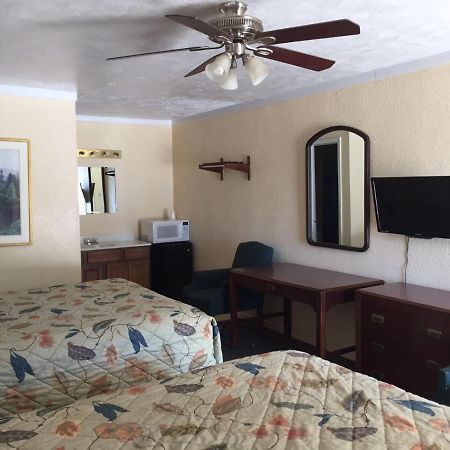Western Motel Alva Bagian luar foto