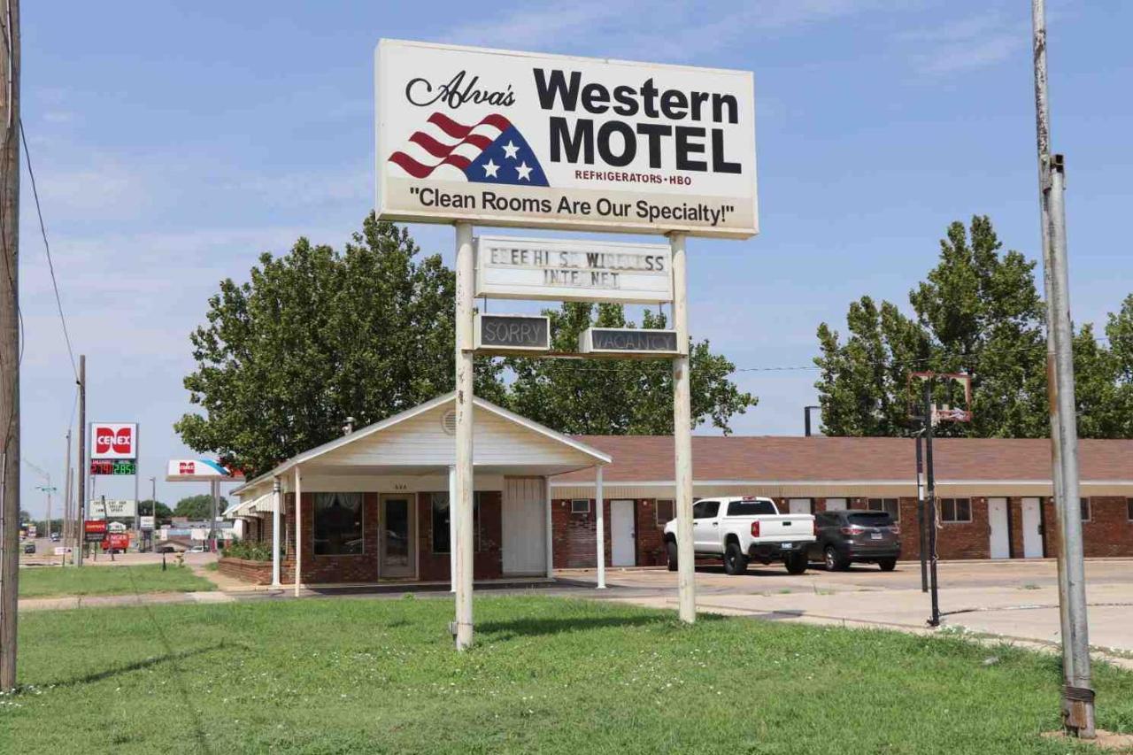 Western Motel Alva Bagian luar foto