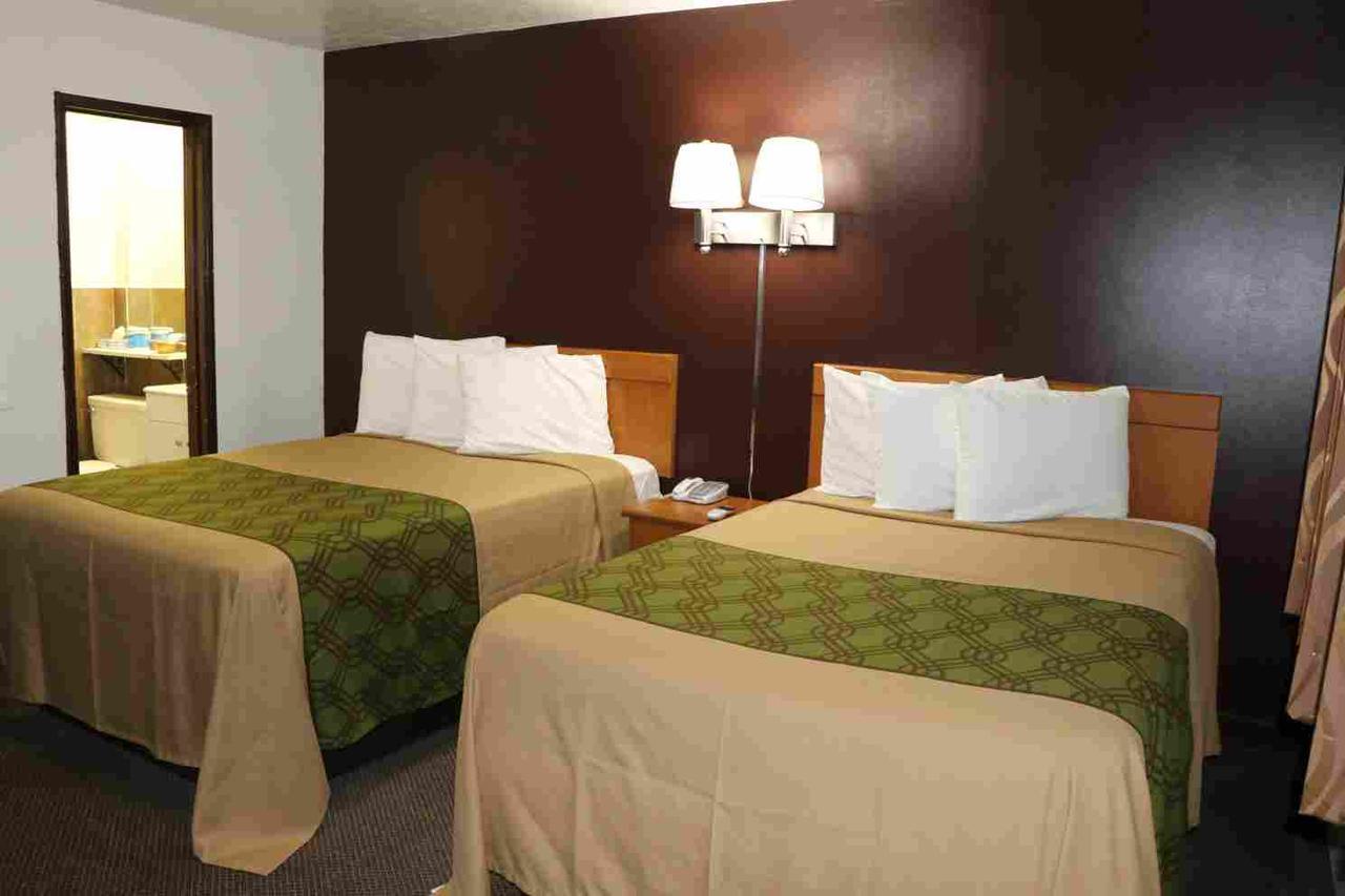 Western Motel Alva Bagian luar foto