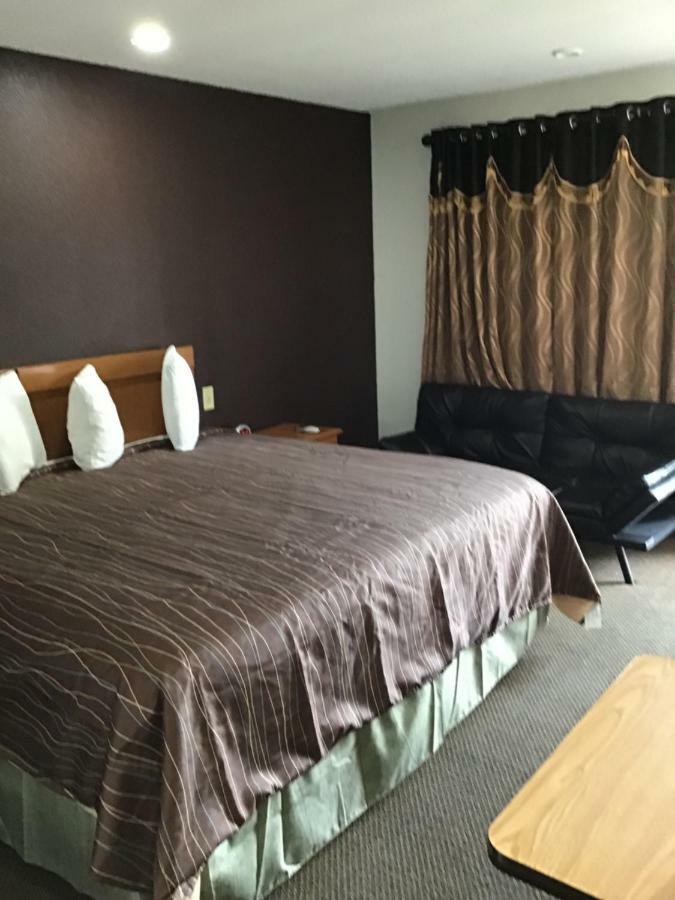 Western Motel Alva Bagian luar foto