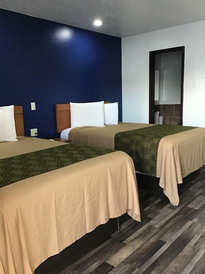 Western Motel Alva Bagian luar foto